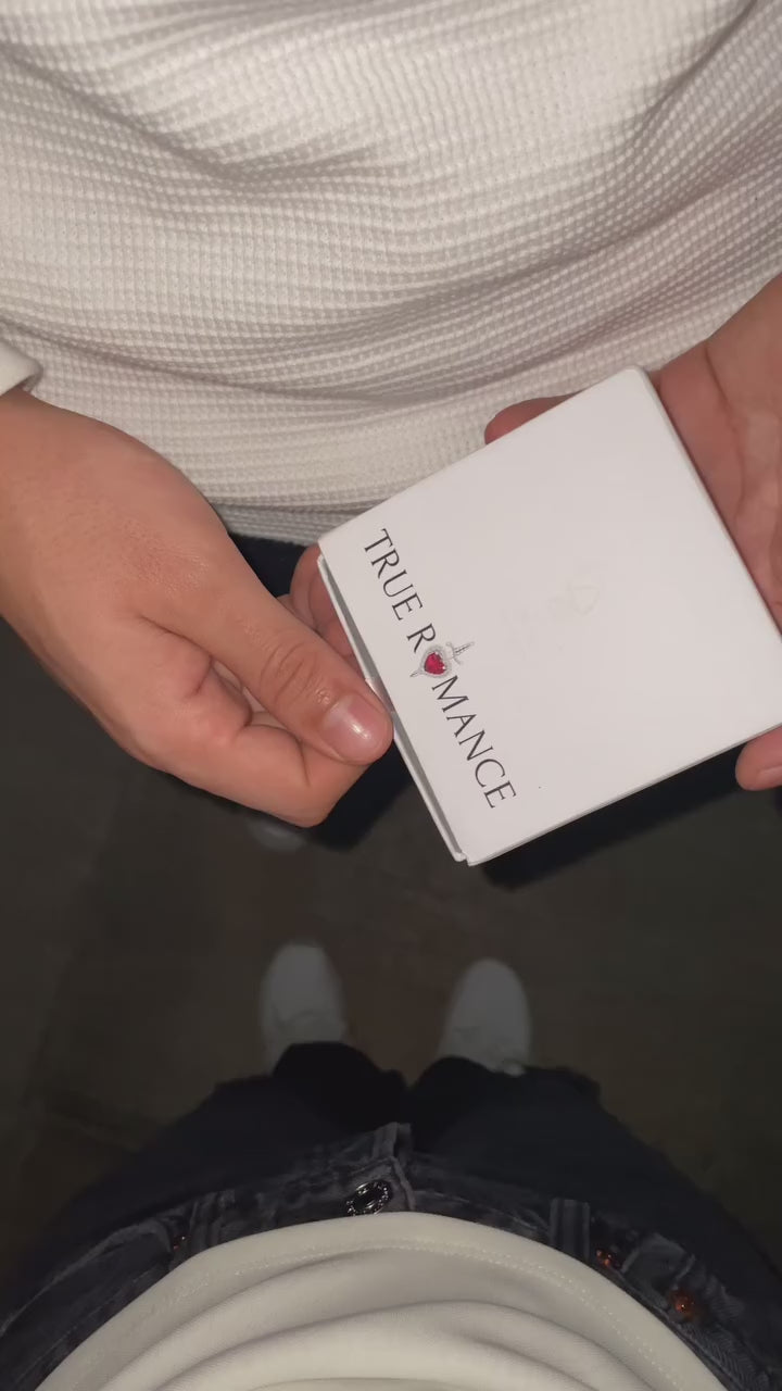 Heart & Sword Necklace (Free Shipping🚚)