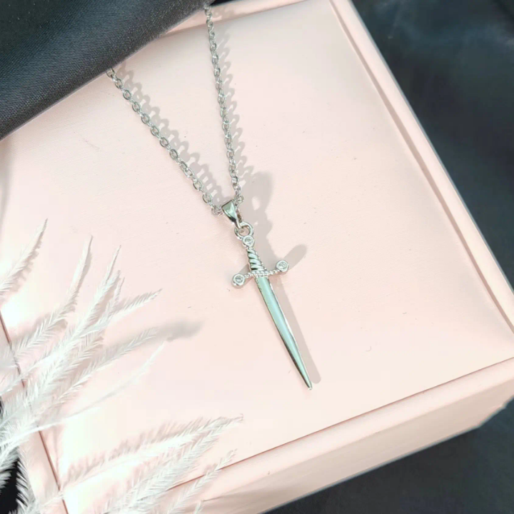 Heart & Sword Necklace (Free Shipping🚚)