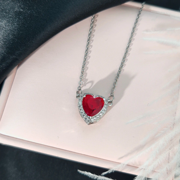 Heart & Sword Necklace (Free Shipping🚚)